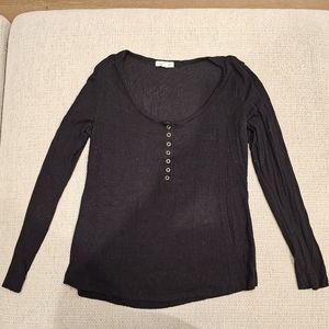 Socialite Medium Black Long-sleeve Shirt